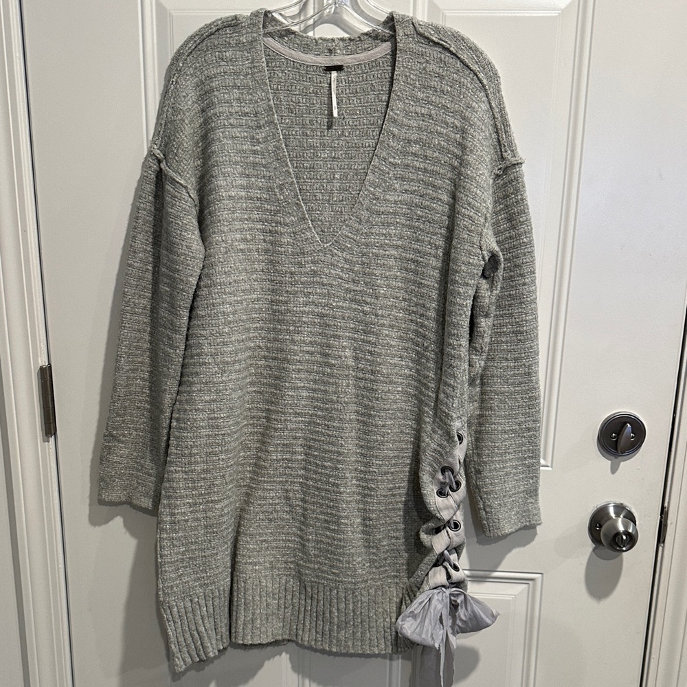 Free People Gray V-Neck Sweater with Side Tie
